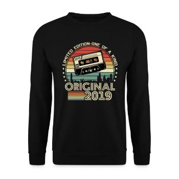 Retro Party '19 - Unisex Sweatshirt - black - Front - Alina (178cm) & Michal (187cm)