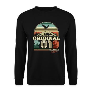 Cadeau d’anniversaire vintage 2019 - Sweat-shirt Unisexe - noir - Devant - Alina (178cm) & Michal (187cm)