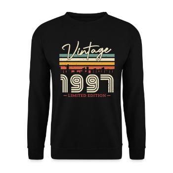 Vintage 1997 Geburtstagsgeschenk - Unisex Pullover - Schwarz - Vorne - Alina (178cm) & Michal (187cm)