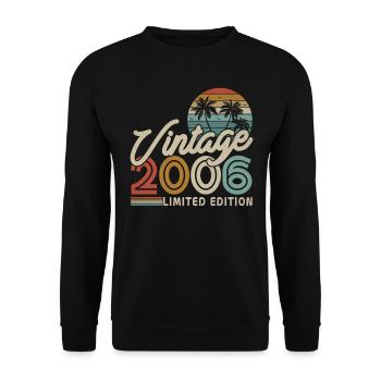 Vintage Birthday Gift 2006 17/18 - Unisex Sweatshirt - black - Front - Alina (178cm) & Michal (187cm)