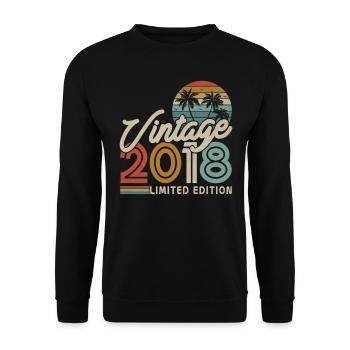 Vintage Geburtstagsgeschenk 2018 - 5/6 Jahre - Unisex Pullover - Schwarz - Vorne - Alina (178cm) & Michal (187cm)