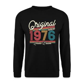 Gift 47/48 Birthday 1976 - Unisex Sweatshirt - black - Front - Alina (178cm) & Michal (187cm)