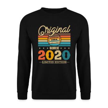 Jahreszeiten 2020 Geburtstagsgeschenk - Unisex Pullover - Schwarz - Vorne - Alina (178cm) & Michal (187cm)