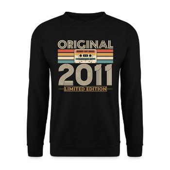 Année légendaire de naissance 2011 - Sweat-shirt Unisexe - noir - Devant - Alina (178cm) & Michal (187cm)