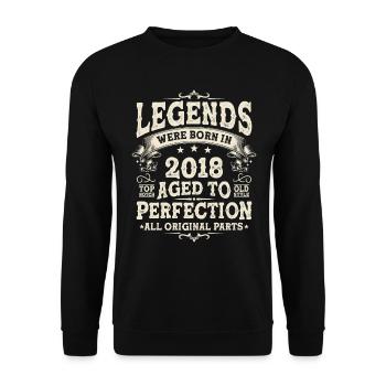 Legendäre Geburtstagsjahrgang 2018 - Unisex Pullover - Schwarz - Vorne - Alina (178cm) & Michal (187cm)
