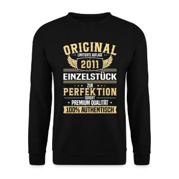 Einzigartiges 2011er Geschenk - Unisex Pullover - Schwarz - Vorne - Alina (178cm) & Michal (187cm)