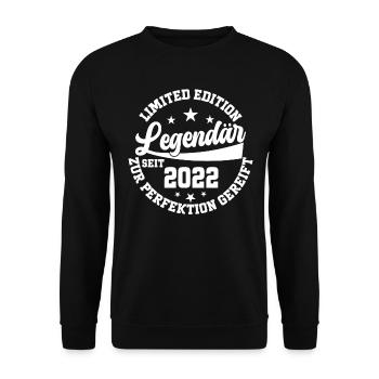 Seit 2022 legendär - Unisex Pullover - Schwarz - Vorne - Alina (178cm) & Michal (187cm)