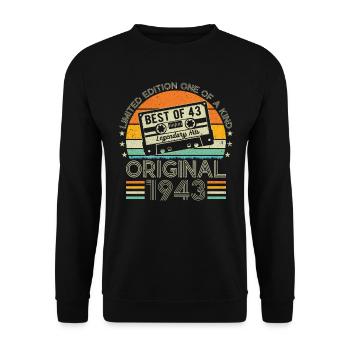 1943 - Birthday & Legend - Unisex Sweatshirt - black - Front - Alina (178cm) & Michal (187cm)