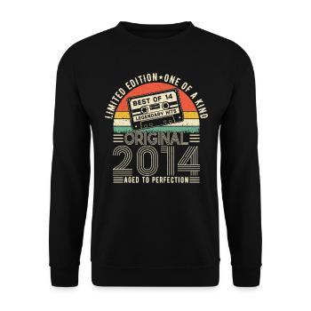 2014 Vintage Retro - Unisex Sweatshirt - black - Front - Alina (178cm) & Michal (187cm)