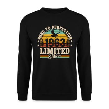 1963 Vintage Birthday Shirt - Unisex Sweatshirt - black - Front - Alina (178cm) & Michal (187cm)