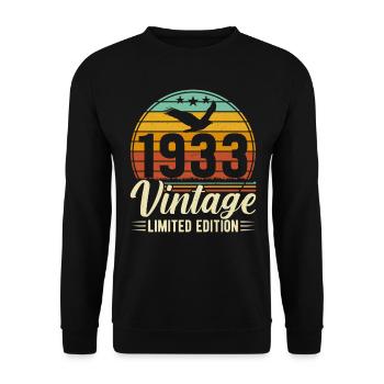 90th Birthday Vintage 1933: Legendary! - Unisex Sweatshirt - black - Front - Alina (178cm) & Michal (187cm)