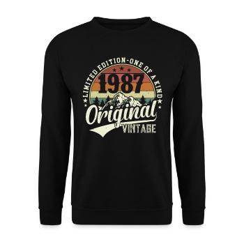 Stylish gift for the 37th birthday of 1987 - Unisex Sweatshirt - black - Front - Alina (178cm) & Michal (187cm)