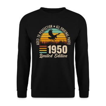 1950 - A legendary vintage - Unisex Sweatshirt - black - Front - Alina (178cm) & Michal (187cm)
