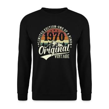 Legendary 54th birthday 1970 - Unisex Sweatshirt - black - Front - Alina (178cm) & Michal (187cm)