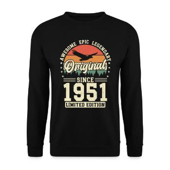 Vintage 1951 - A Legendary Year - Unisex Sweatshirt - black - Front - Alina (178cm) & Michal (187cm)