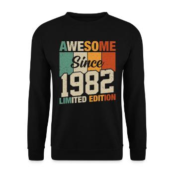 Legendary 42nd birthday 1982 - Unisex Sweatshirt - black - Front - Alina (178cm) & Michal (187cm)