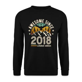 Original 2018 Vintage - 2018 Birthday Gift - Unisex Sweatshirt - black - Front - Alina (178cm) & Michal (187cm)