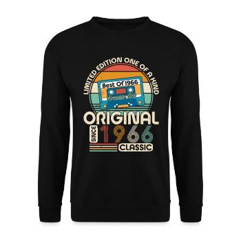 Einzigartiges 1966 Jahrgang Vintage Retro Design - Unisex Pullover - Schwarz - Vorne - Alina (178cm) & Michal (187cm)