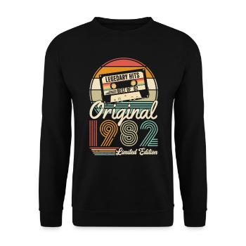 Unique 1982 Vintage Vintage Retro Design - Unisex Sweatshirt - black - Front - Alina (178cm) & Michal (187cm)