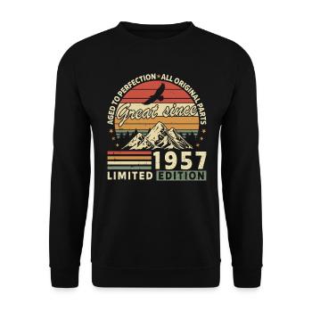 Legendary 1957 Vintage Birthday - Unisex Pullover - Schwarz - Vorne - Alina (178cm) & Michal (187cm)