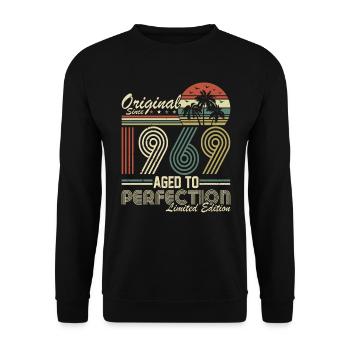 Legendary 1969 Vintage Birthday - Unisex Pullover - Schwarz - Vorne - Alina (178cm) & Michal (187cm)