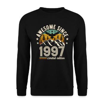 Vintage 1997 Legends - Unisex Sweatshirt - black - Front - Alina (178cm) & Michal (187cm)