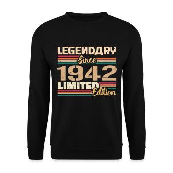 1942 Vintage 1942 Birthday Born In 1942 - Unisex Sweatshirt - black - Front - Alina (178cm) & Michal (187cm)