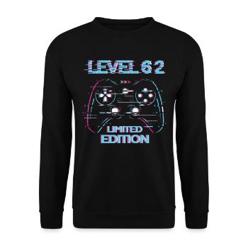 Birthday Level 62 Gaming Limited Edition Gamer - Unisex Sweatshirt - black - Front - Alina (178cm) & Michal (187cm)