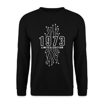 Birthday 1973 Gaming Limited Edition Gamer - Unisex Sweatshirt - black - Front - Alina (178cm) & Michal (187cm)