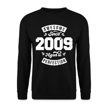 Vintage 2009 birthday - retro 2009 - Unisex Sweatshirt - black - Front - Alina (178cm) & Michal (187cm)