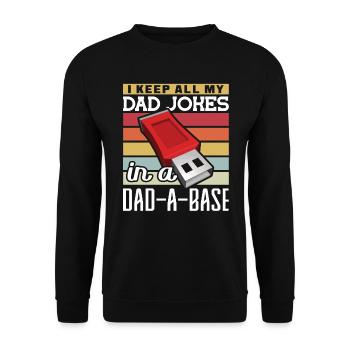 I keep all my Dad Jokes in a Dad-a-Base Vatertag - Unisex Pullover - Schwarz - Vorne - Alina (178cm) & Michal (187cm)