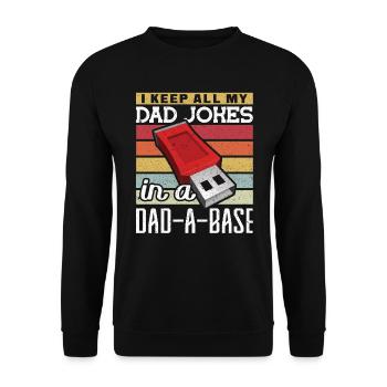 I keep all my Dad Jokes in a Dad-a-Base Vatertag - Unisex Pullover - Schwarz - Vorne - Alina (178cm) & Michal (187cm)