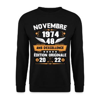 Novembre 1974 Idée Cadeau D'anniversaire 48 Ans - Sweat-shirt Unisexe - noir - Devant - Alina (178cm) & Michal (187cm)