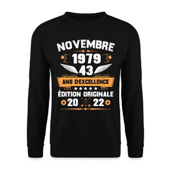 Novembre 1979 Idée Cadeau D'anniversaire 43 Ans - Sweat-shirt Unisexe - noir - Devant - Alina (178cm) & Michal (187cm)