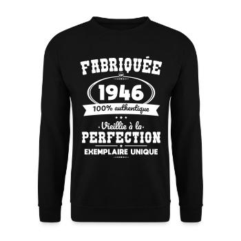 Hergestellt 1946 – Perfekt gereift - Unisex Pullover - Schwarz - Vorne - Alina (178cm) & Michal (187cm)
