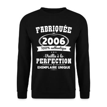 Hergestellt 2006 – Perfekt gereift - Unisex Pullover - Schwarz - Vorne - Alina (178cm) & Michal (187cm)