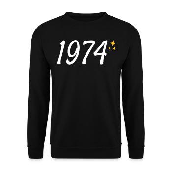 1974  - Unisex Pullover - Schwarz - Vorne - Alina (178cm) & Michal (187cm)