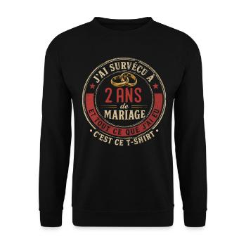 Humour Anniversaire : J'ai Survécu à 2 Ans - Sweat-shirt Unisexe - noir - Devant - Alina (178cm) & Michal (187cm)