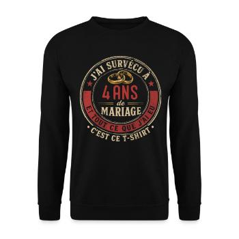 Humour Anniversaire : J'ai Survécu à 4 Ans - Sweat-shirt Unisexe - noir - Devant - Alina (178cm) & Michal (187cm)