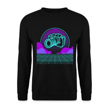 Photography Camera Lens Vaporwave - Unisex Pullover - Schwarz - Vorne - Alina (178cm) & Michal (187cm)
