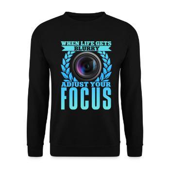 Photography Camera Lens Flowers - Unisex Pullover - Schwarz - Vorne - Alina (178cm) & Michal (187cm)