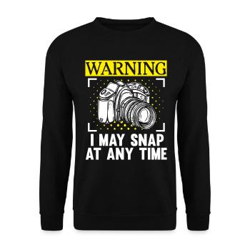 Photography Camera Lens WarningIPhotography Camera - Unisex Pullover - Schwarz - Vorne - Alina (178cm) & Michal (187cm)