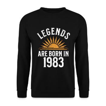 Legenden sind in 1983 geboren – Geschenkidee - Unisex Pullover - Schwarz - Vorne - Alina (178cm) & Michal (187cm)