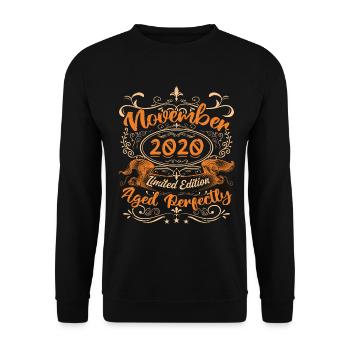 November 2020 Limitierte Auflage - Unisex Pullover - Schwarz - Vorne - Alina (178cm) & Michal (187cm)