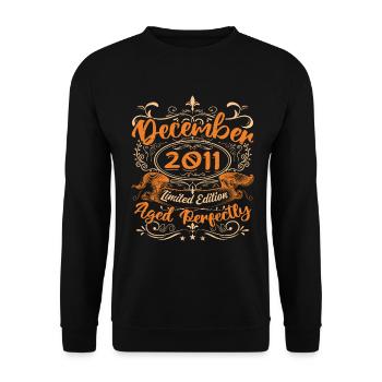 Dezember 2011 | Limitierte Auflage - Unisex Pullover - Schwarz - Vorne - Alina (178cm) & Michal (187cm)