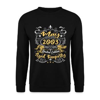 Mai 2003 - Vintage Cadeau d'anniversaire - 2003 - Sweat-shirt Unisexe - noir - Devant - Alina (178cm) & Michal (187cm)