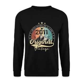 Original Vintage 2011 limited edition 2011 - Unisex Sweatshirt - black - Front - Alina (178cm) & Michal (187cm)