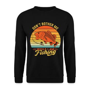 Störe mich nicht beim Fischen 2 - - Unisex Pullover - Schwarz - Vorne - Alina (178cm) & Michal (187cm)
