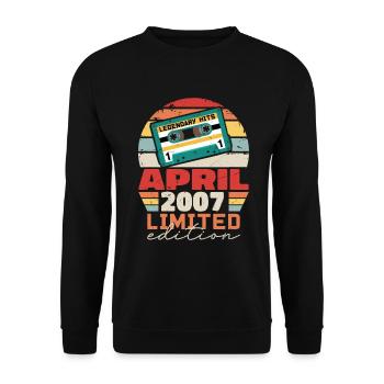 April 2007 Vintage Anniversary Retro Gift, 2007 - Unisex Sweatshirt - black - Front - Alina (178cm) & Michal (187cm)