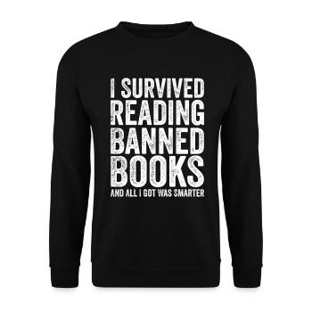 I Survived Reading Banned Books And All I Got Was - Unisex Sweatshirt - black - Front - Alina (178cm) & Michal (187cm)